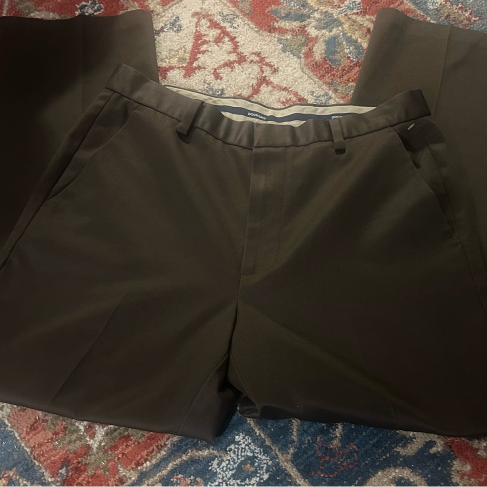 Dockers Flat Front Classic Fit Brown Slacks 34x30